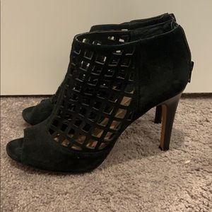 Black heels 8.5